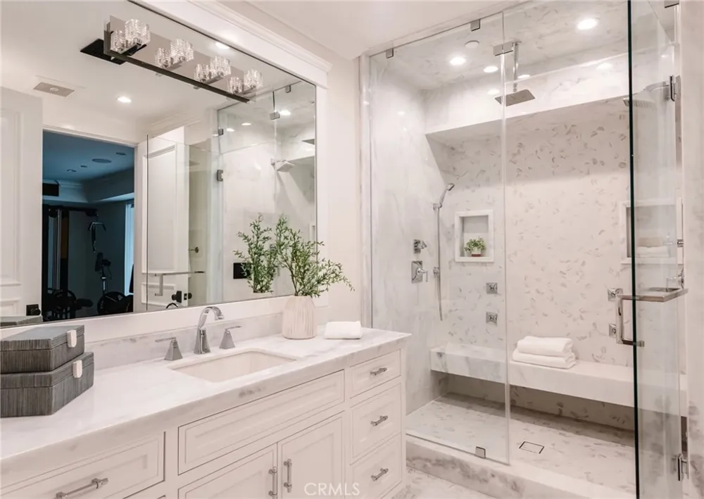 10555 Holman Los Angeles, CA 90024