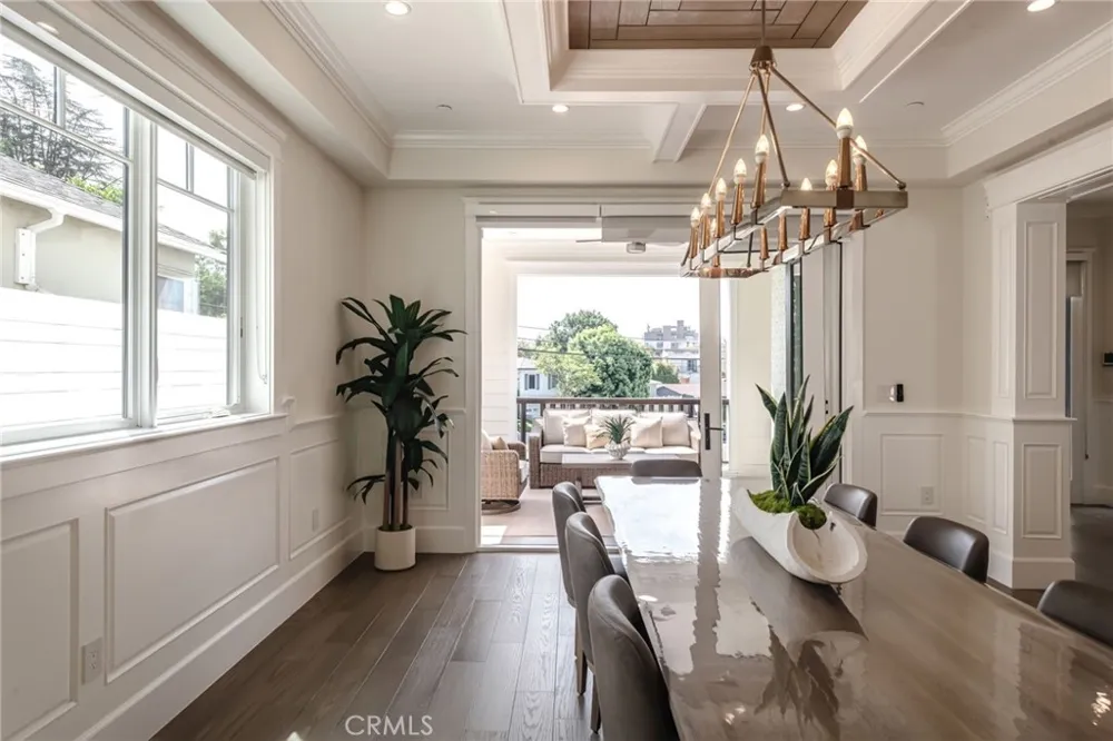 10555 Holman Los Angeles, CA 90024