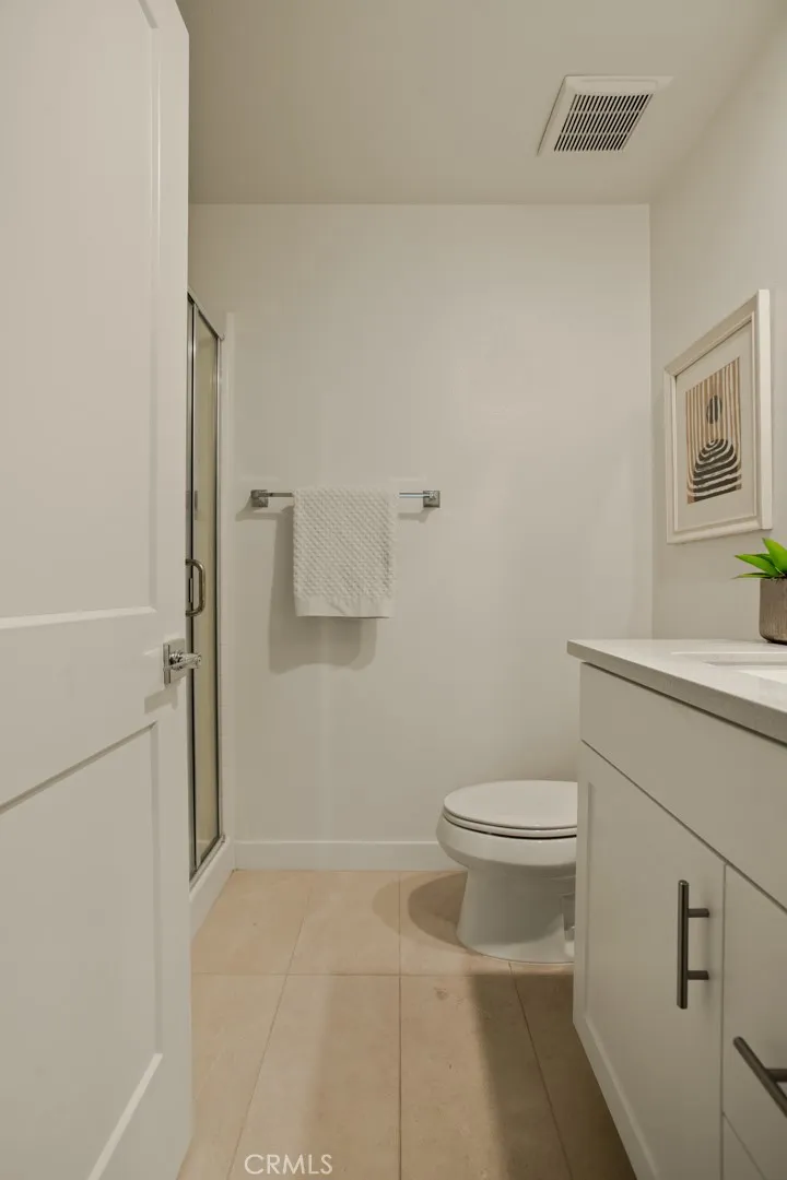 10942 Champions Lane Cypress, CA 90720