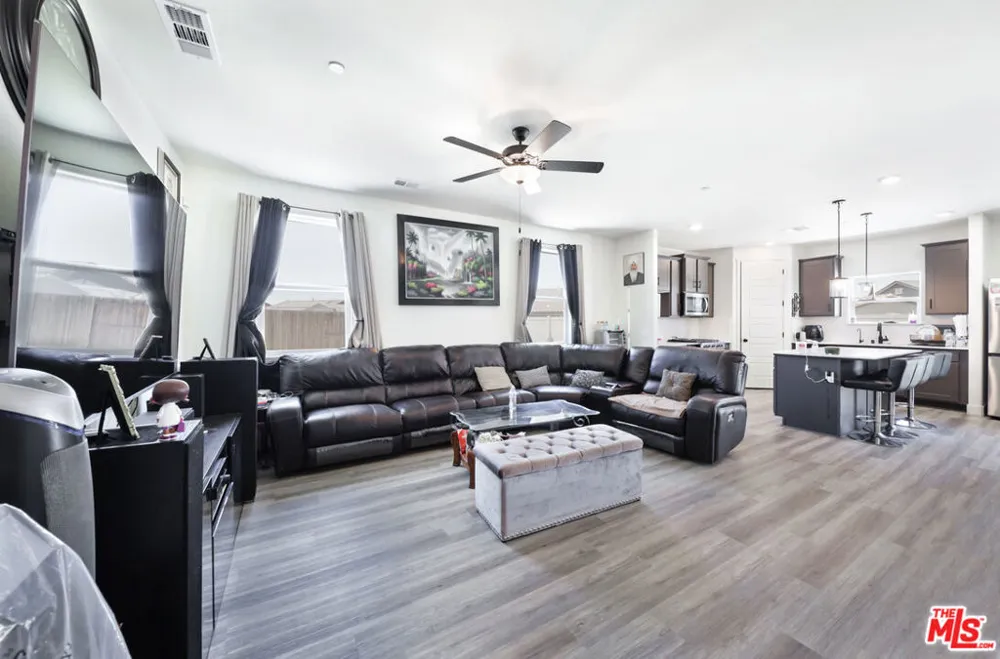 7700 Nigu River Street Bakersfield, CA 93311