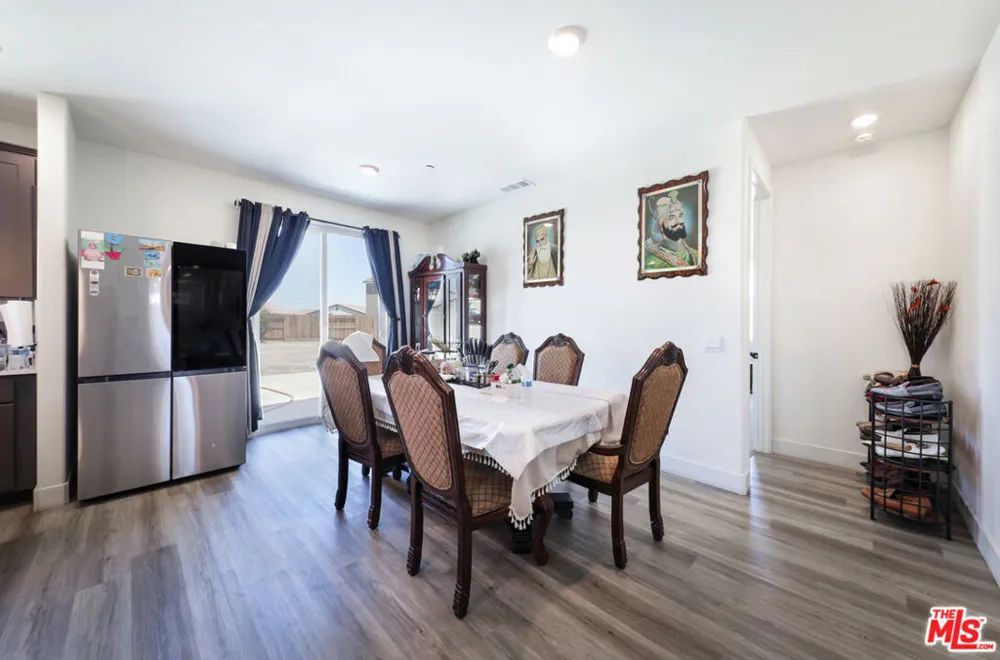 7700 Nigu River Street Bakersfield, CA 93311