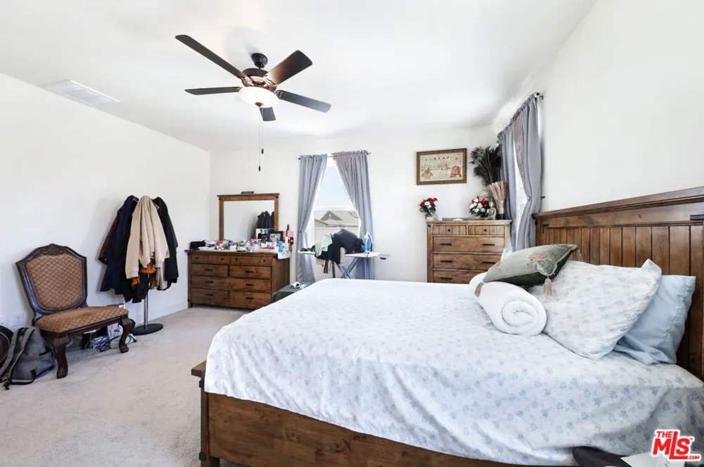 7700 Nigu River Street Bakersfield, CA 93311