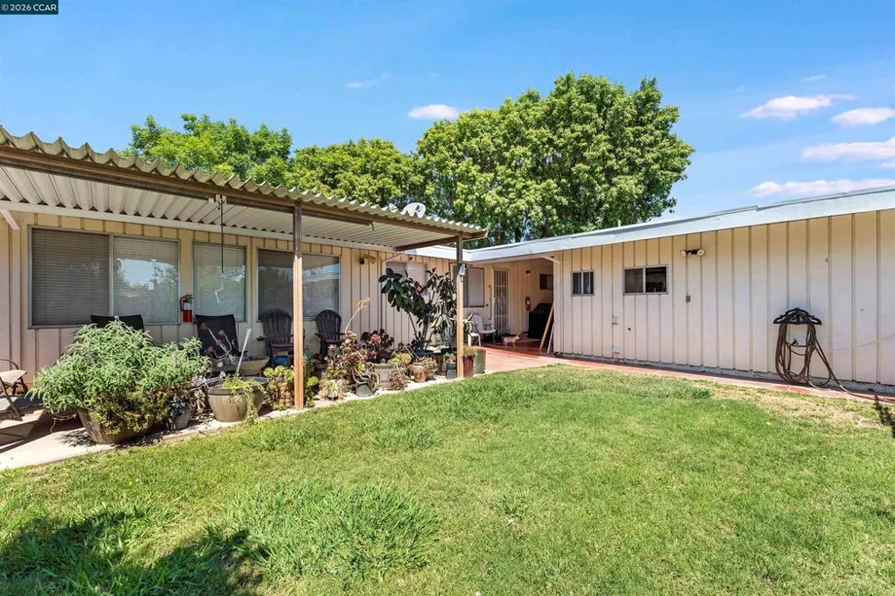 700 Real Ave Newman, CA 95360