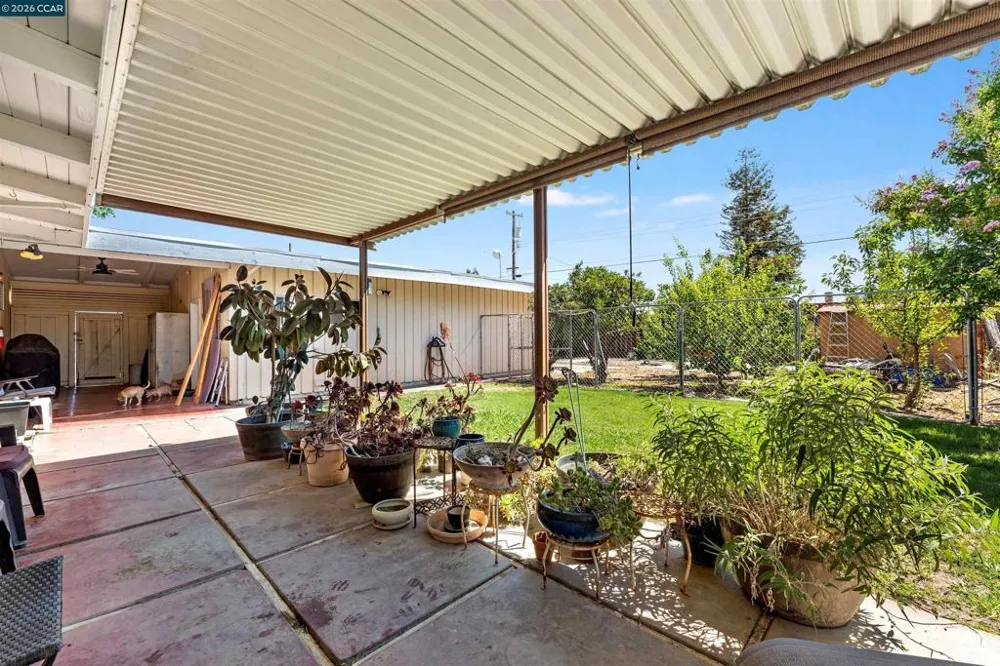 700 Real Ave Newman, CA 95360
