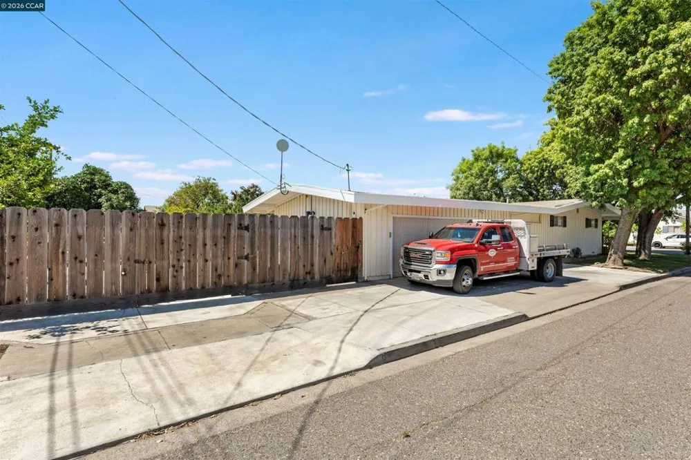 700 Real Ave Newman, CA 95360