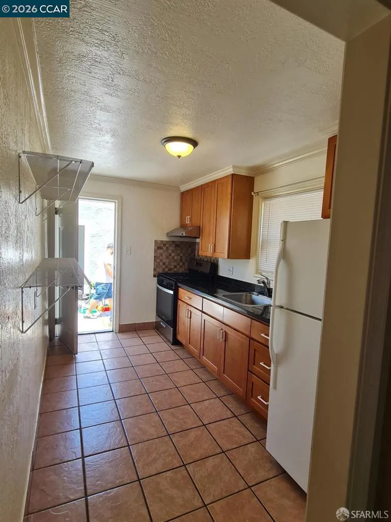 100 12th st Richmond, CA 94801