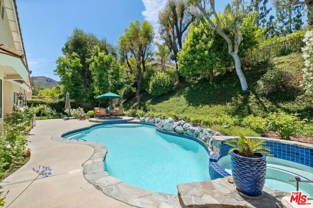 2663 Country Lane Westlake Village, CA 91361