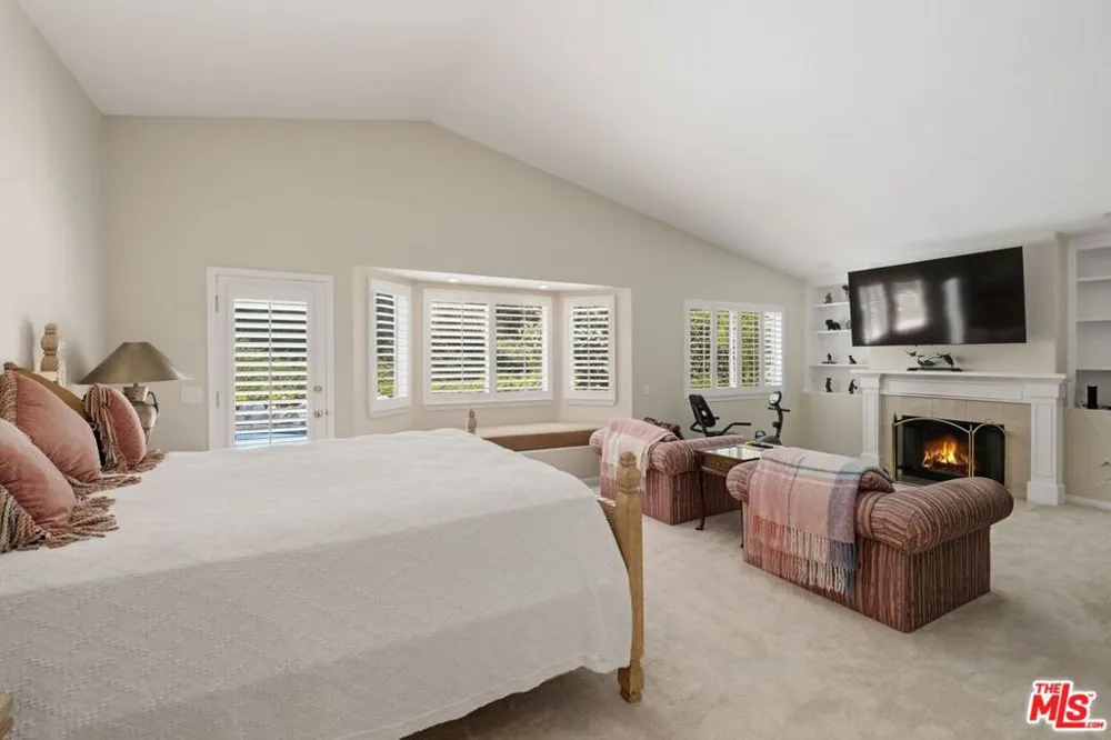 2663 Country Lane Westlake Village, CA 91361