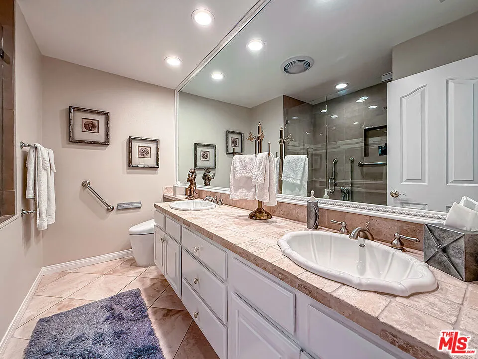2663 Country Lane Westlake Village, CA 91361