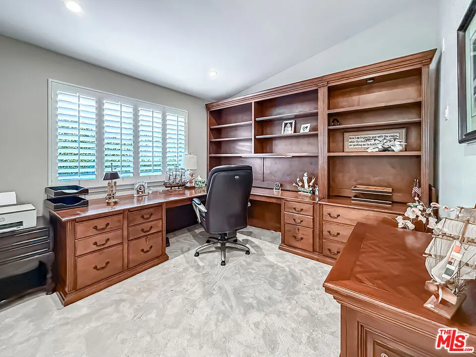 2663 Country Lane Westlake Village, CA 91361