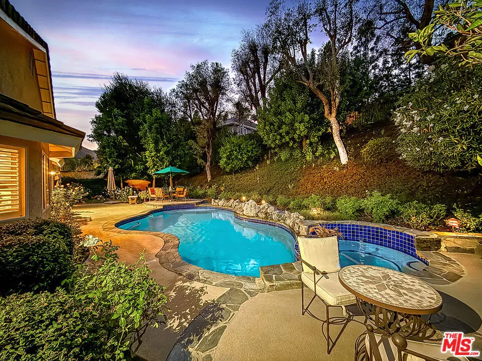 2663 Country Lane Westlake Village, CA 91361