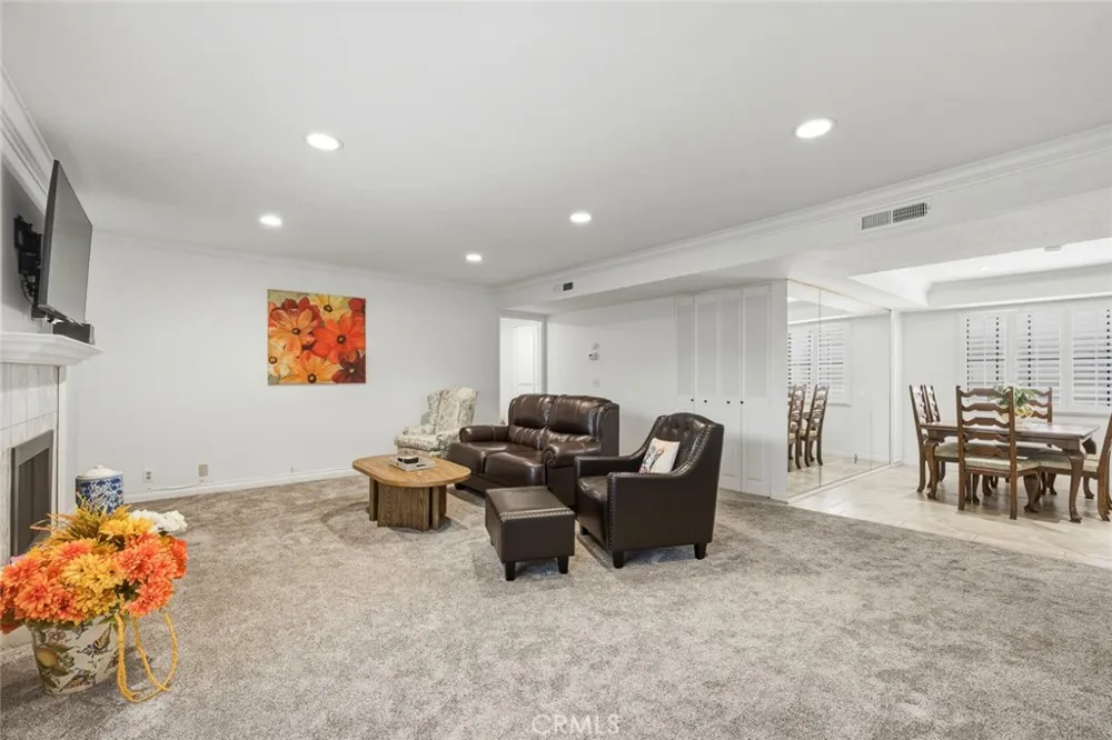 640 S Lake #203 Pasadena, CA 91106