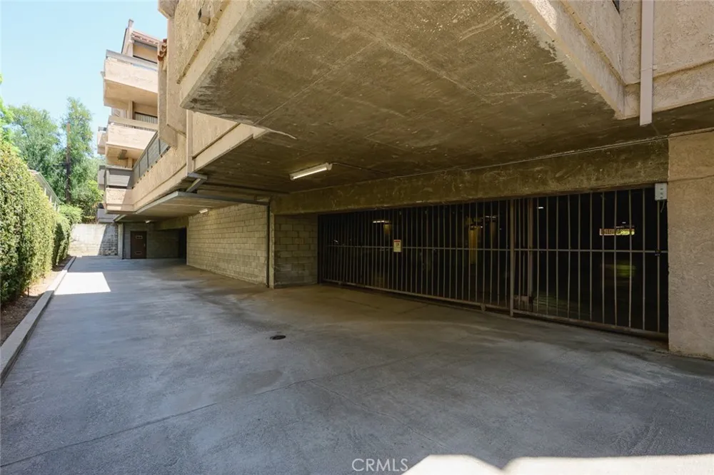 640 S Lake #203 Pasadena, CA 91106
