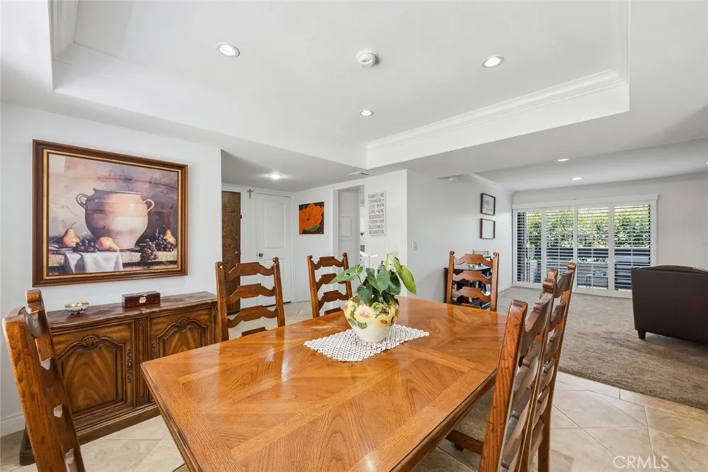640 S Lake #203 Pasadena, CA 91106