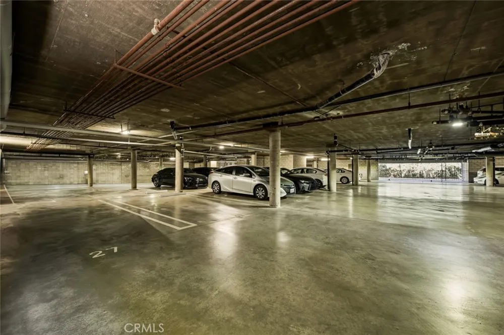 640 S Lake #203 Pasadena, CA 91106