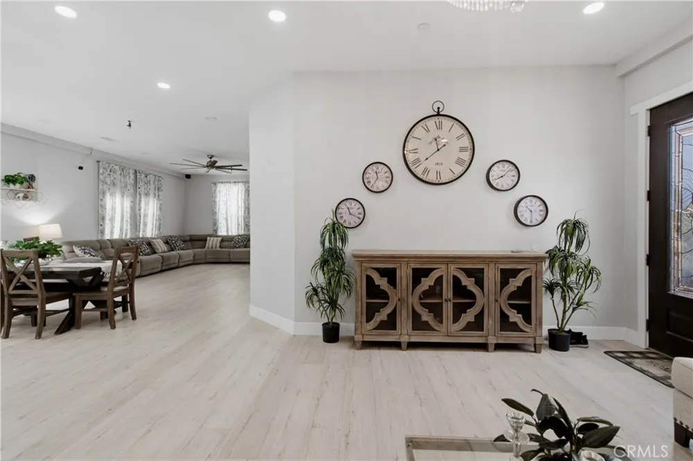 13225 Mountain Pinon Hills, CA 92372