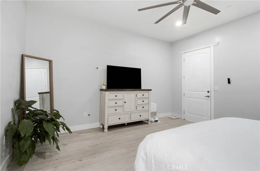 13225 Mountain Pinon Hills, CA 92372