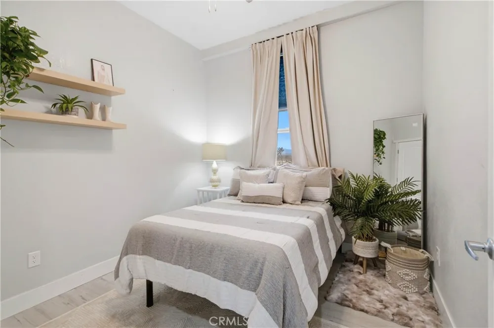 13225 Mountain Pinon Hills, CA 92372