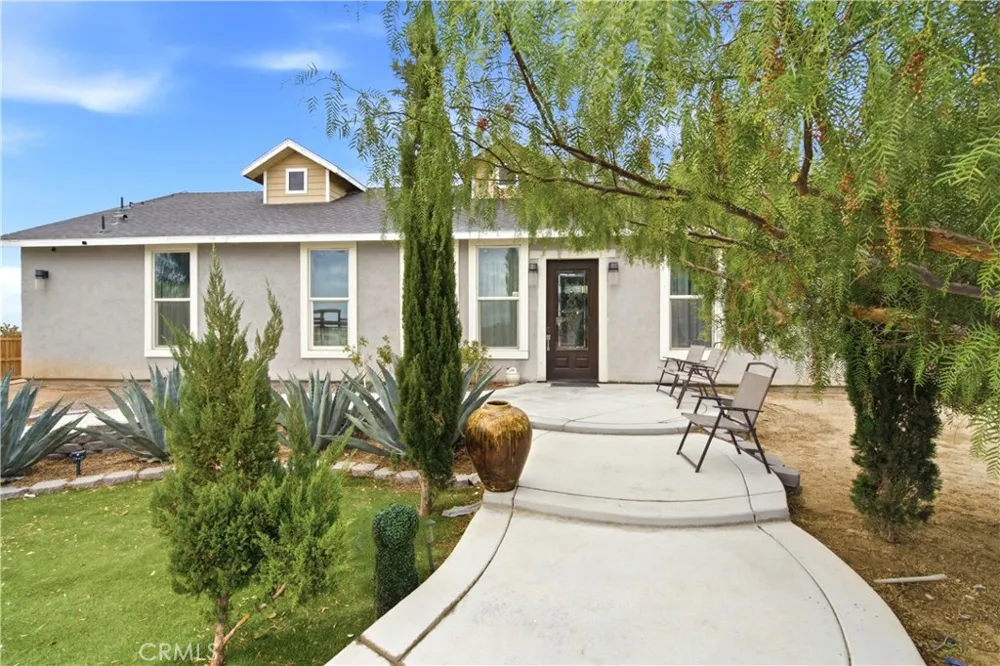 13225 Mountain Pinon Hills, CA 92372