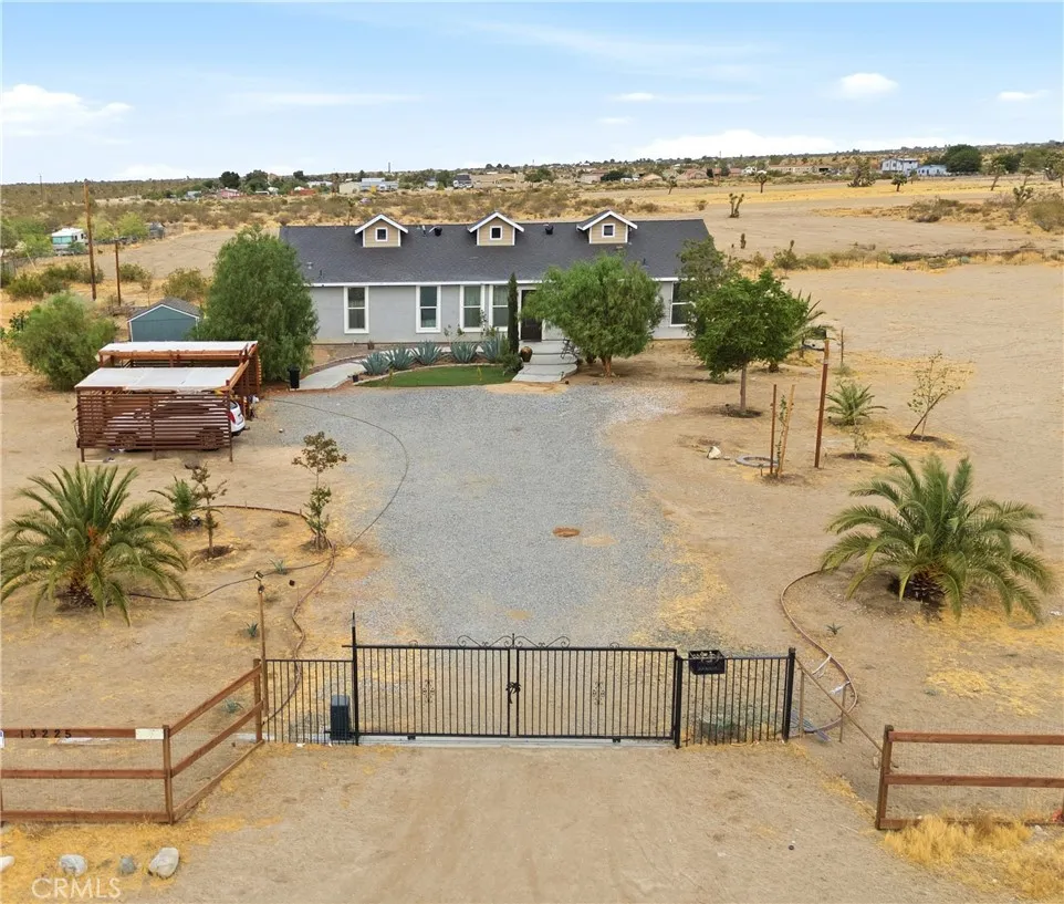 13225 Mountain Pinon Hills, CA 92372