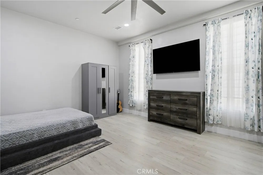 13225 Mountain Pinon Hills, CA 92372