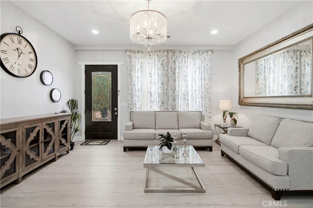 13225 Mountain Pinon Hills, CA 92372