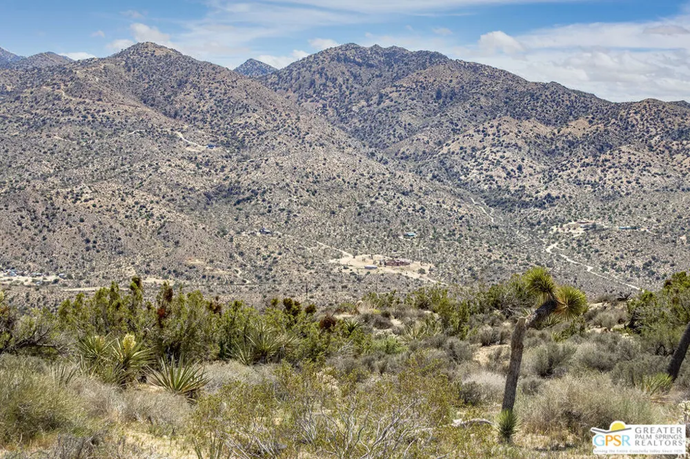 53765 RIDGE ROAD Yucca Valley, CA 92284
