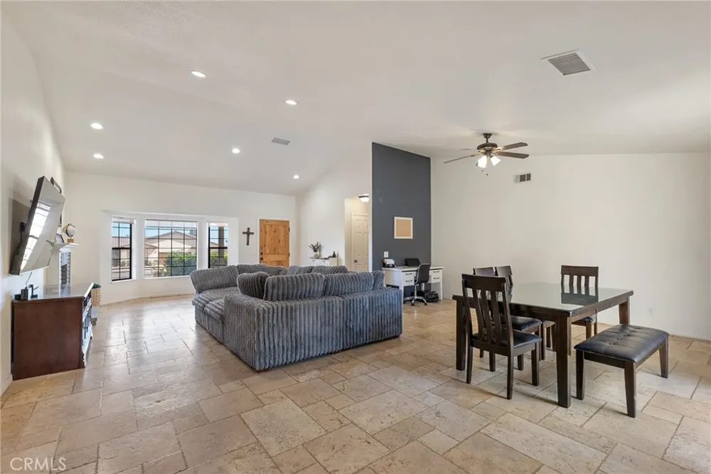 57731 San Tropeze Yucca Valley, CA 92284