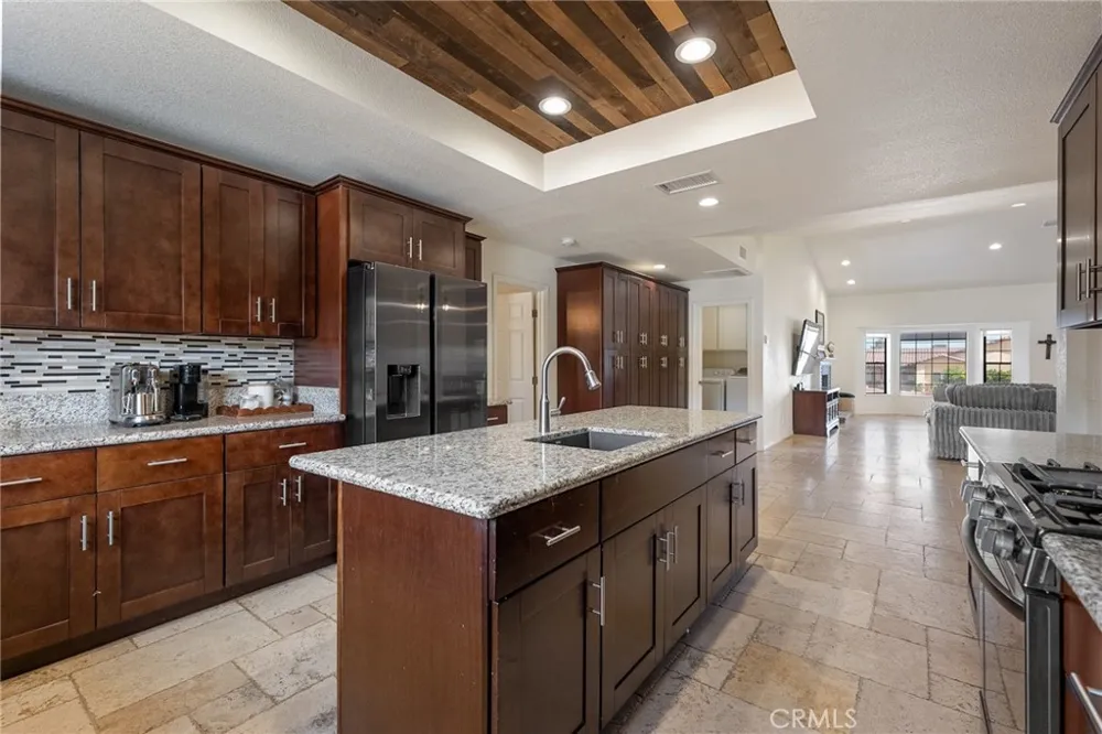 57731 San Tropeze Yucca Valley, CA 92284