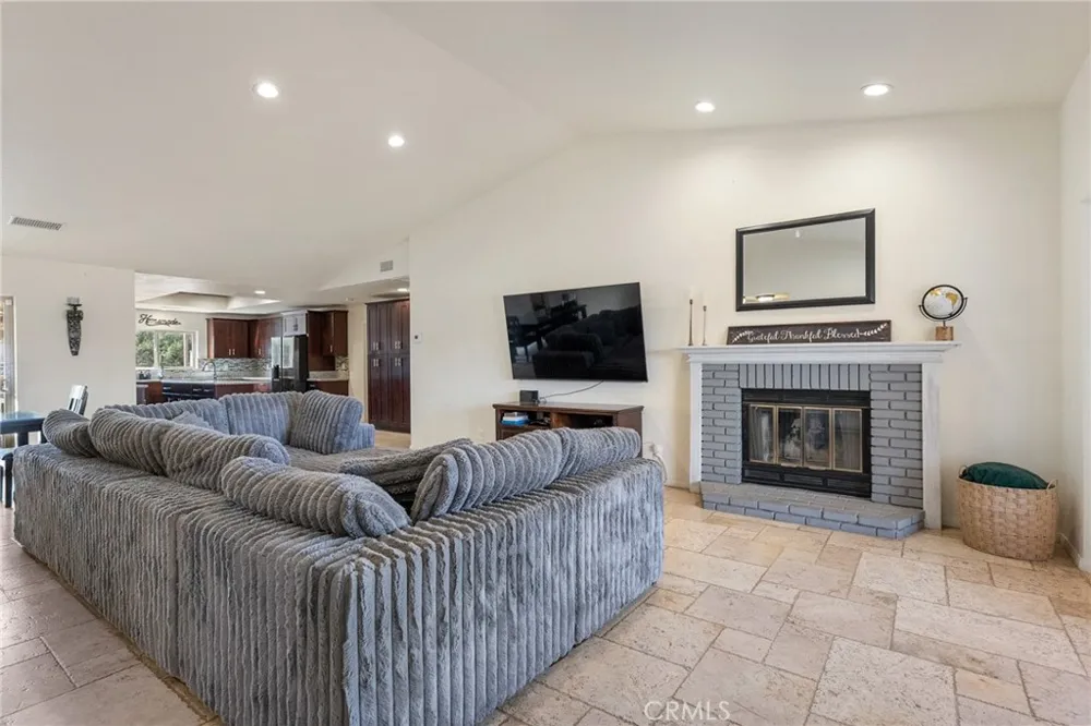 57731 San Tropeze Yucca Valley, CA 92284
