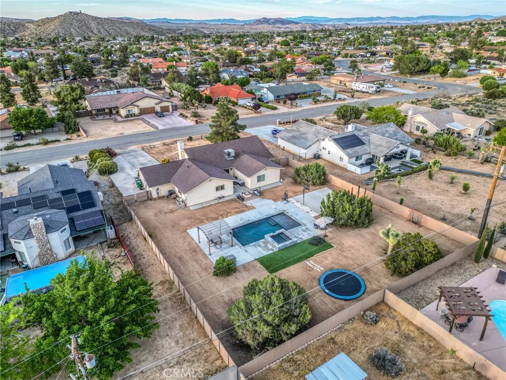 57731 San Tropeze Yucca Valley, CA 92284