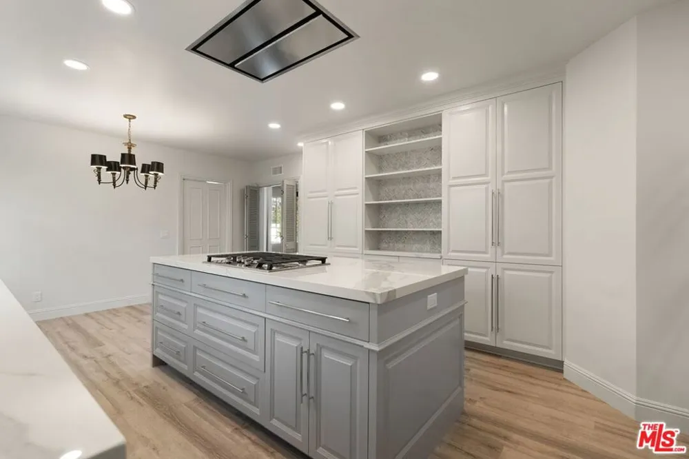 519 Rexford Drive Beverly Hills, CA 90210