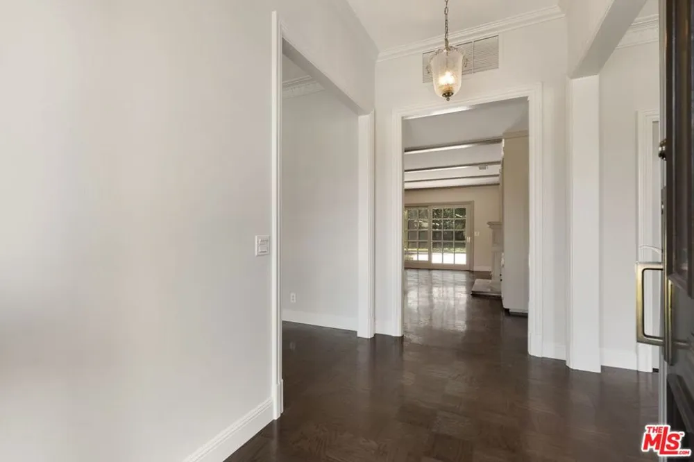 519 Rexford Drive Beverly Hills, CA 90210