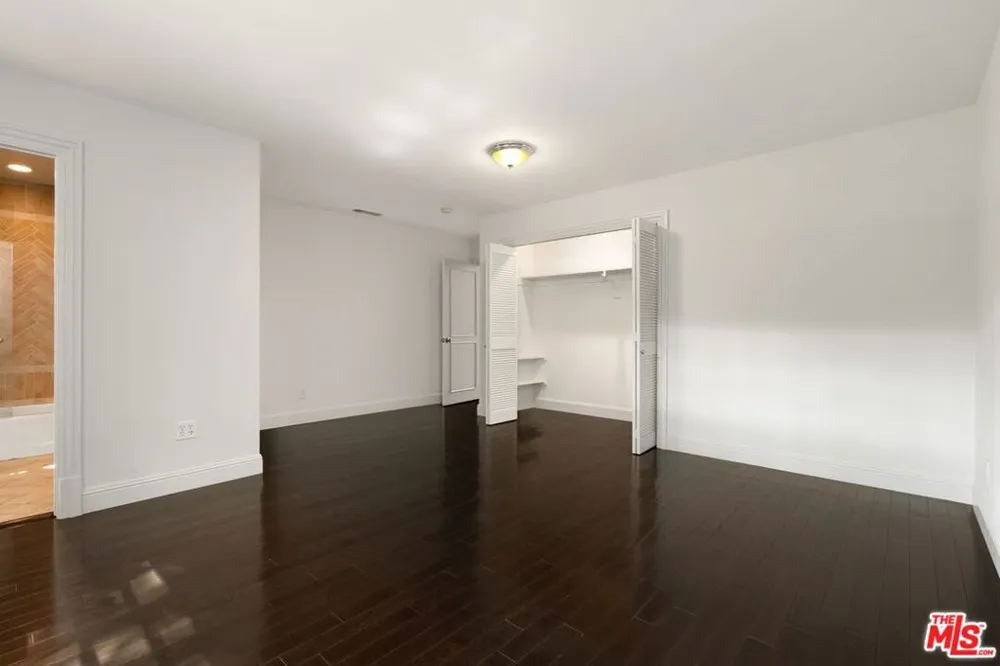 519 Rexford Drive Beverly Hills, CA 90210