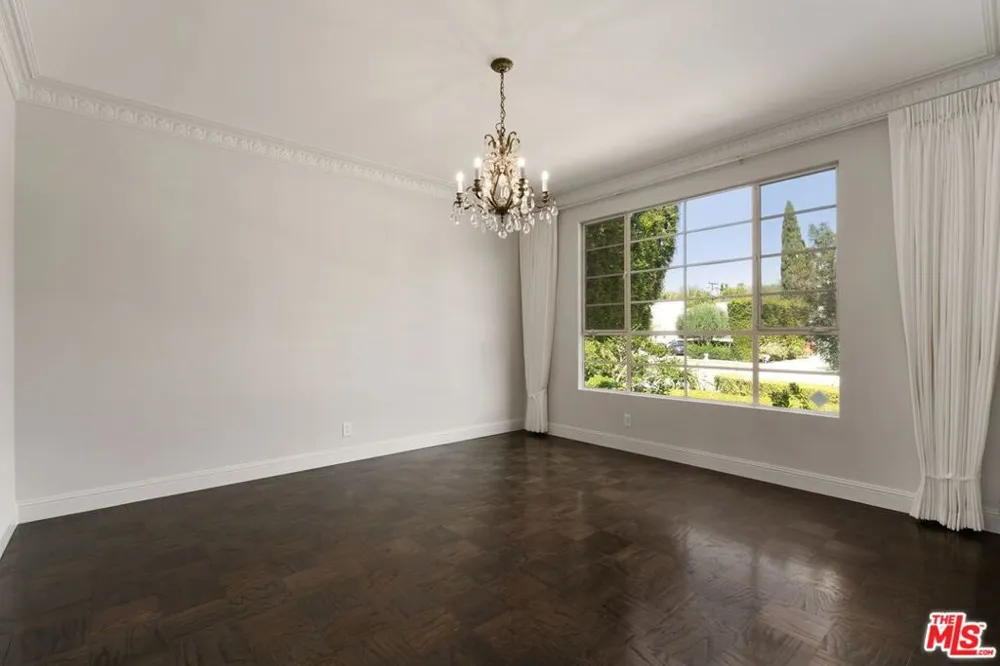 519 Rexford Drive Beverly Hills, CA 90210