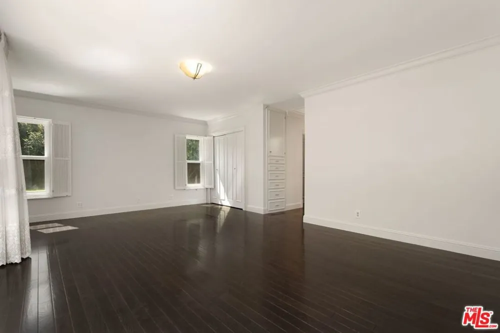 519 Rexford Drive Beverly Hills, CA 90210