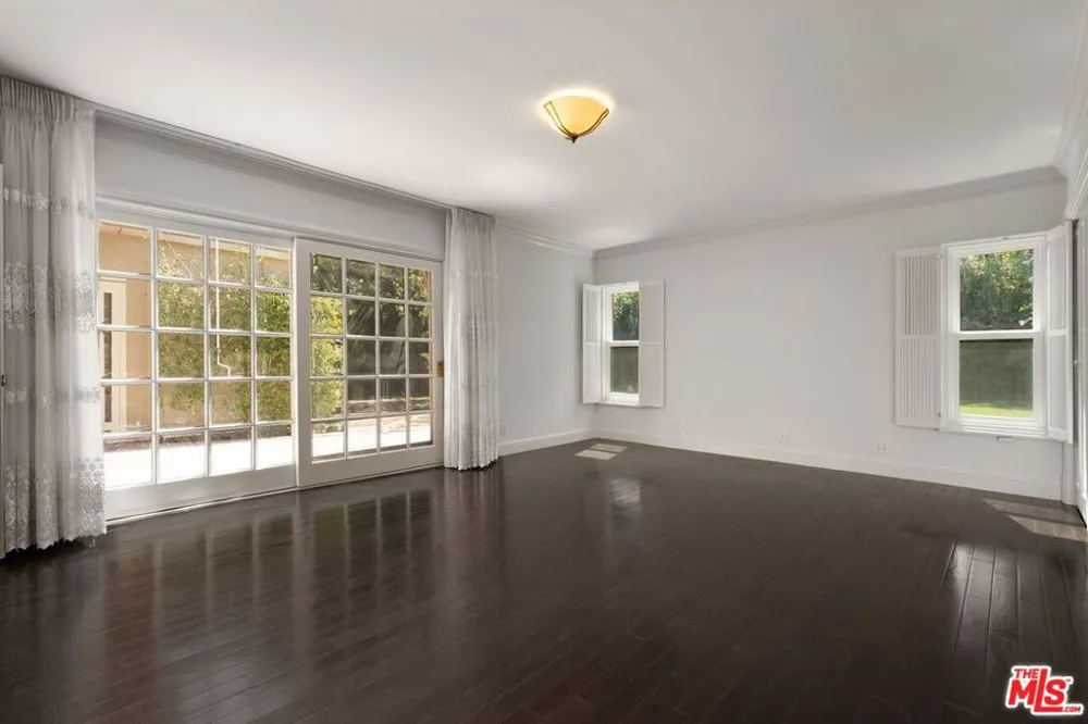 519 Rexford Drive Beverly Hills, CA 90210