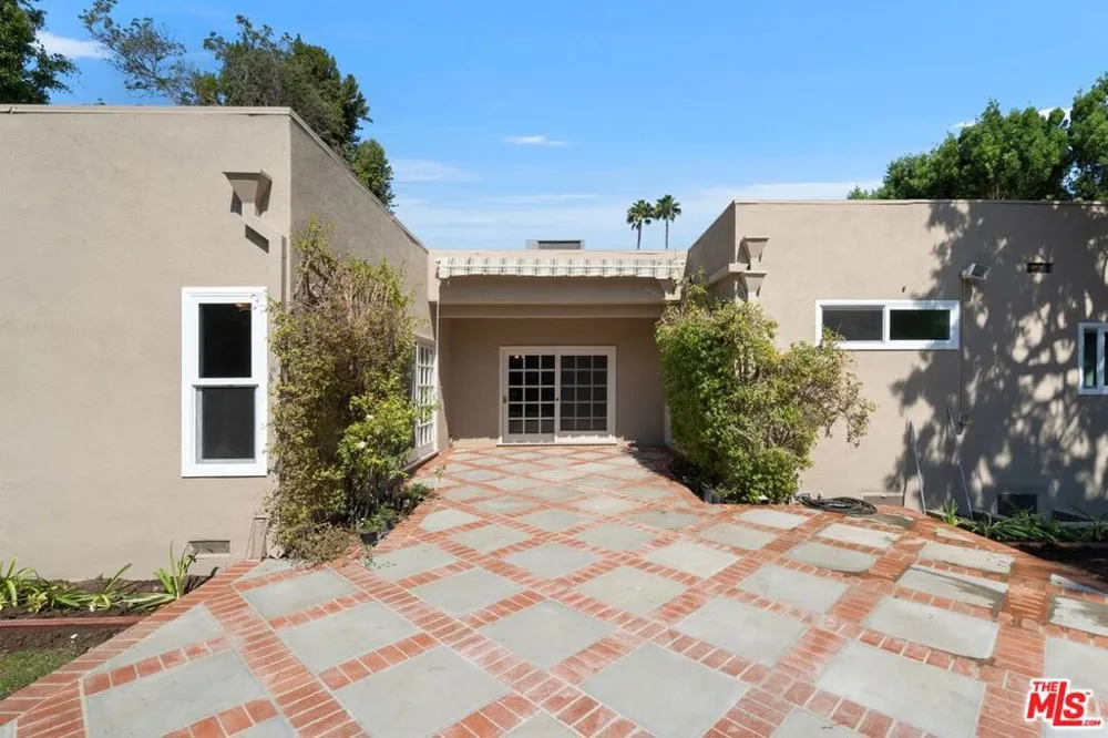 519 Rexford Drive Beverly Hills, CA 90210