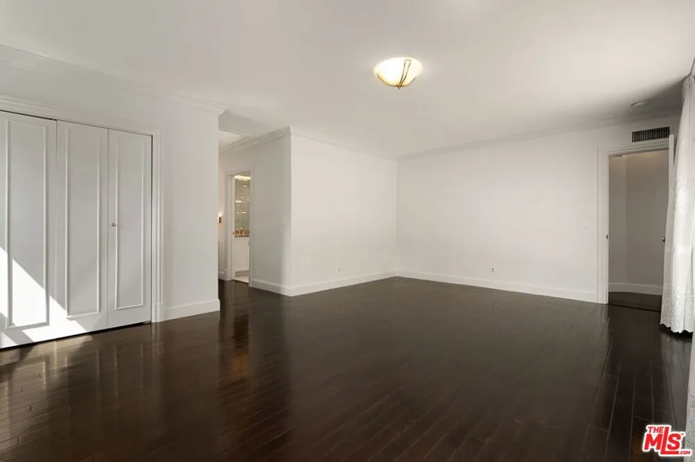519 Rexford Drive Beverly Hills, CA 90210