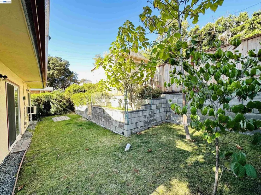 25132 DEL MAR AVE Hayward, CA 94542