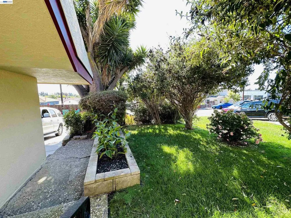 25132 DEL MAR AVE Hayward, CA 94542