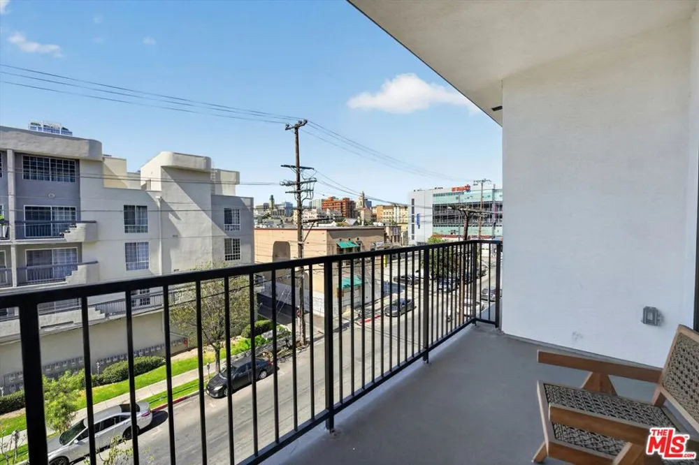 904 S New Hampshire Avenue #407 Los Angeles, CA 90006