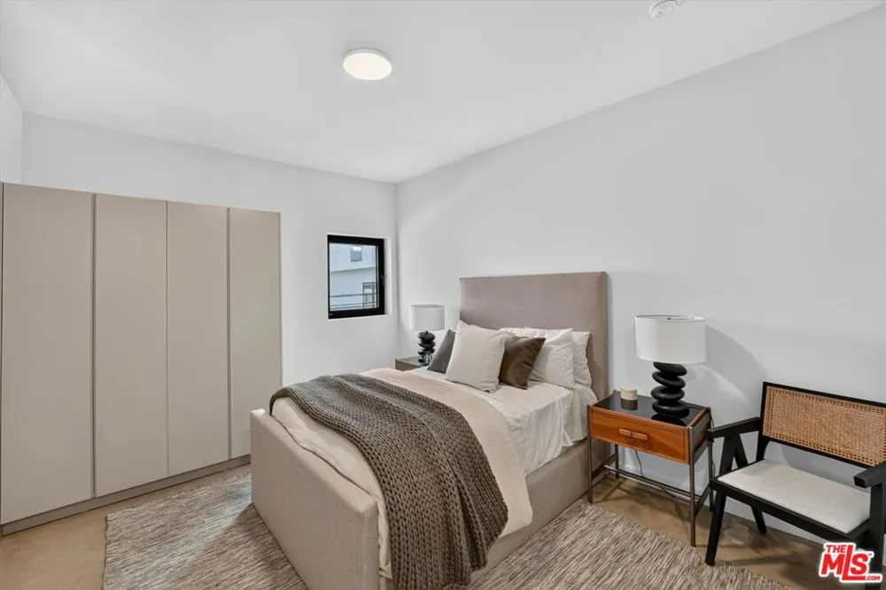 904 S New Hampshire Avenue #407 Los Angeles, CA 90006