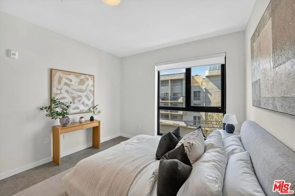904 S New Hampshire Avenue #407 Los Angeles, CA 90006