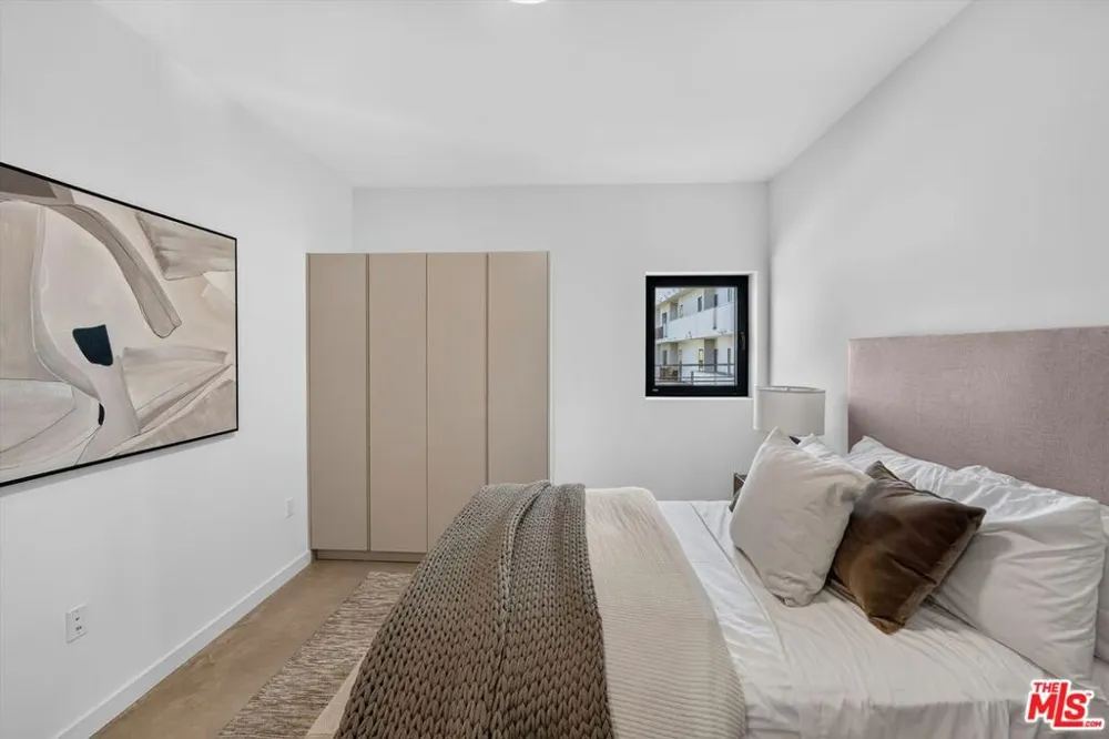 904 S New Hampshire Avenue #407 Los Angeles, CA 90006