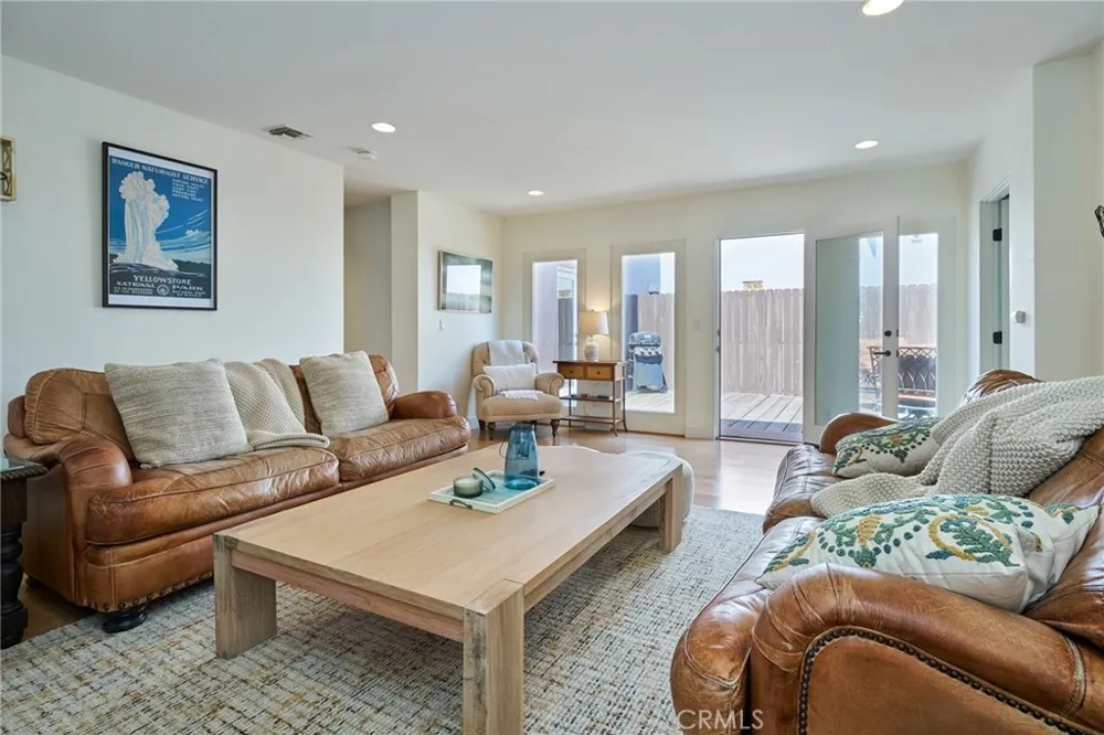 151 Napoleon Street Playa del Rey, CA 90293