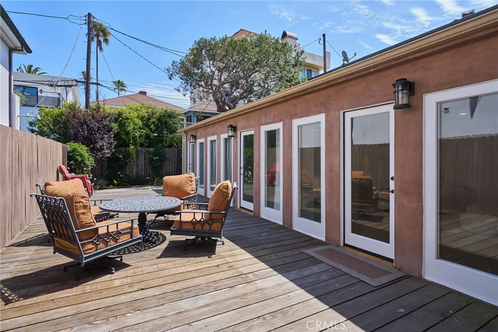 151 Napoleon Street Playa del Rey, CA 90293