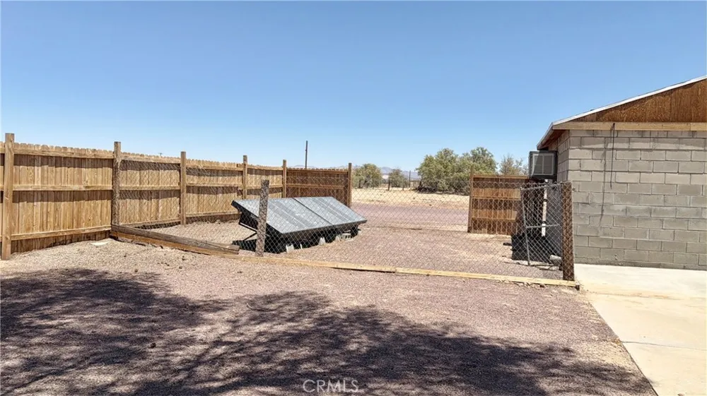 30819 Athol Newberry Springs, CA 92365