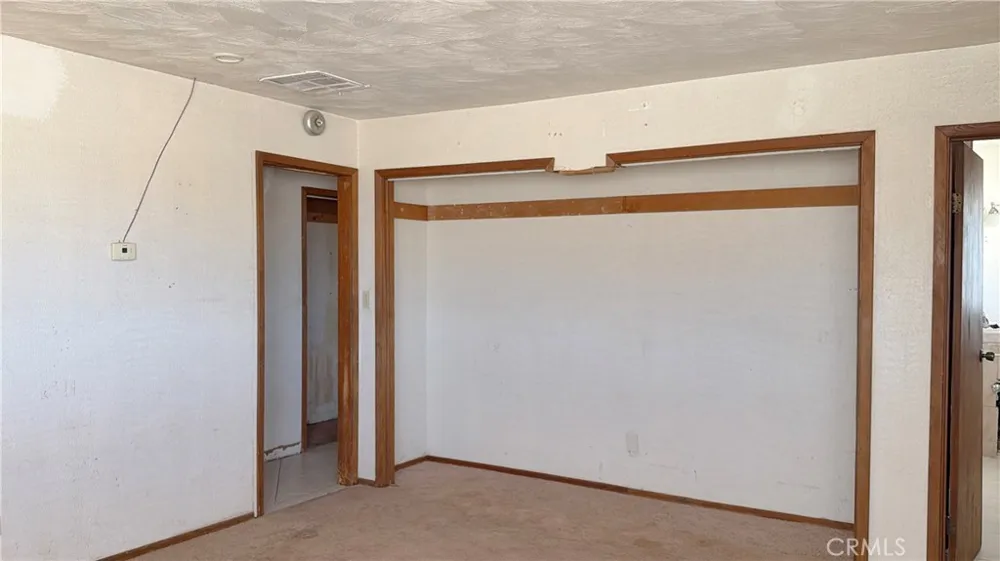 30819 Athol Newberry Springs, CA 92365