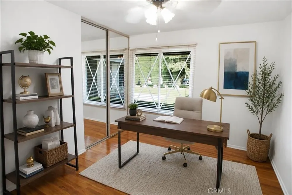 22220 Barbacoa Drive Saugus, CA 91350